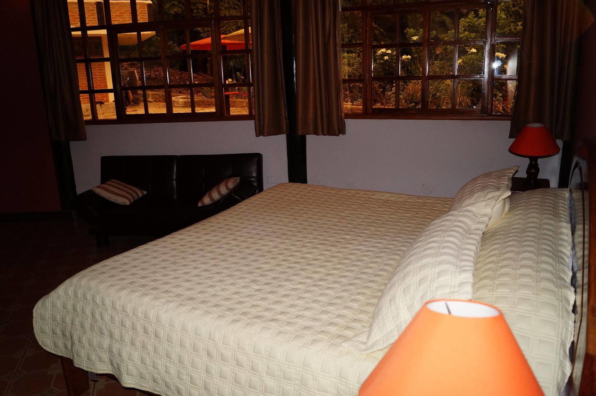 Hacienda Rio Blanco Hotel San Miguel de los Bancos Buitenkant foto